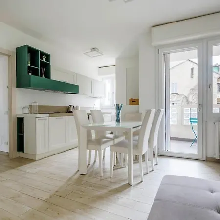 Brand New 3 Bedrooms Apartment In Navigli Area Milan Exterior photo
