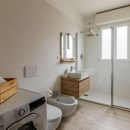 Brand New 3 Bedrooms Apartment In Navigli Area Milan Exterior photo